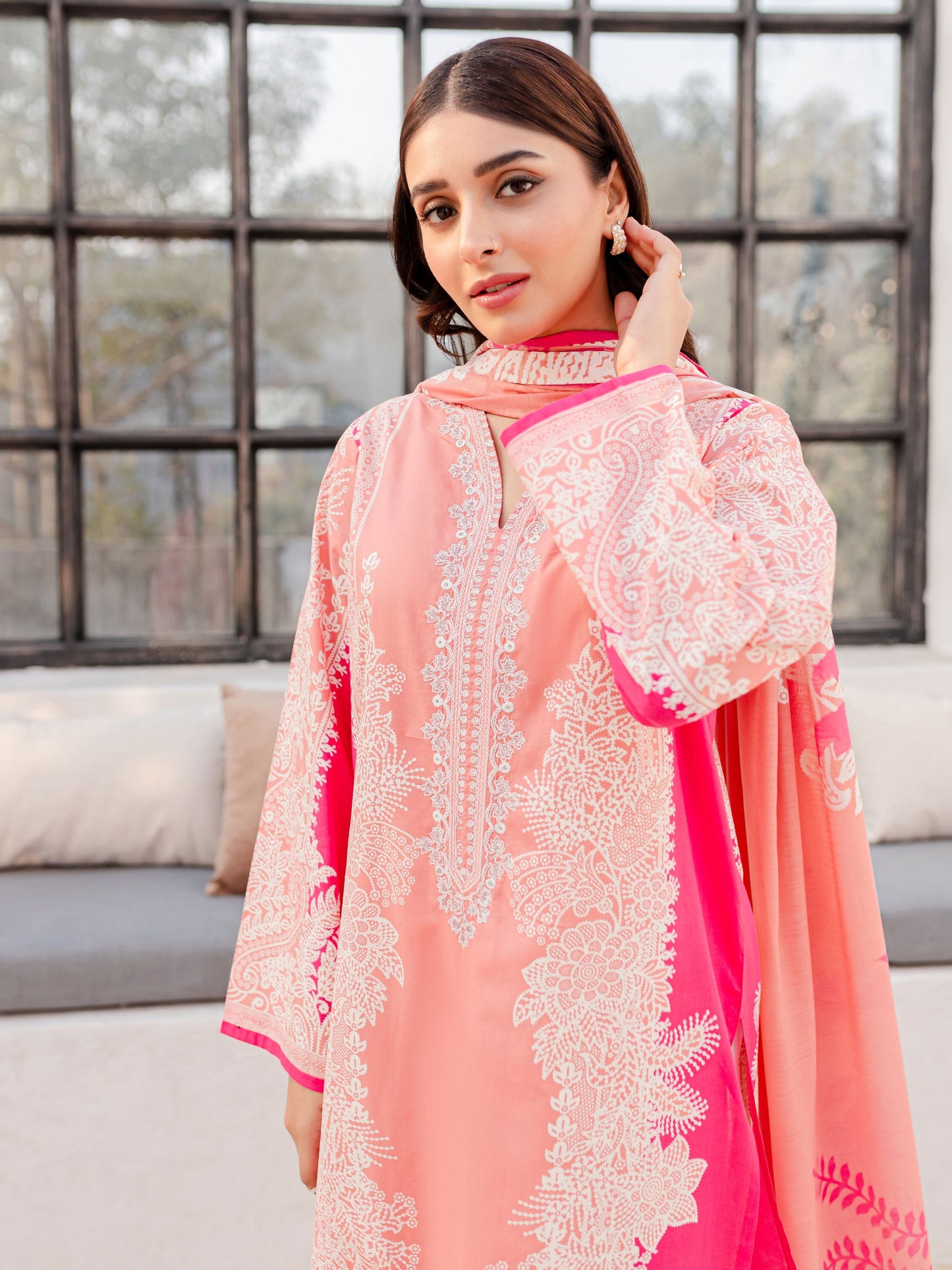 2 Piece Lawn Suit-Embroidered (Unstitched)