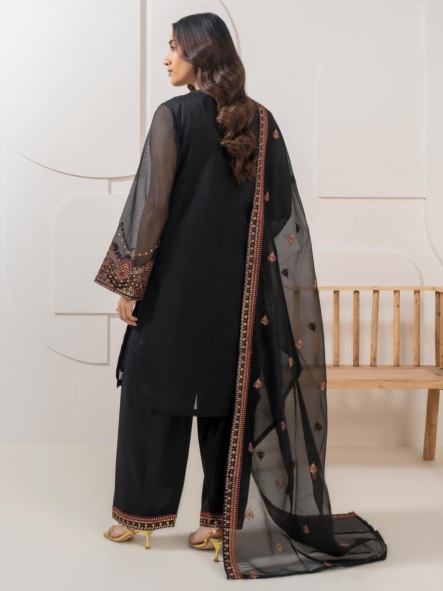 3 Piece Rajjo Net Suit-Embroidered (Pret)