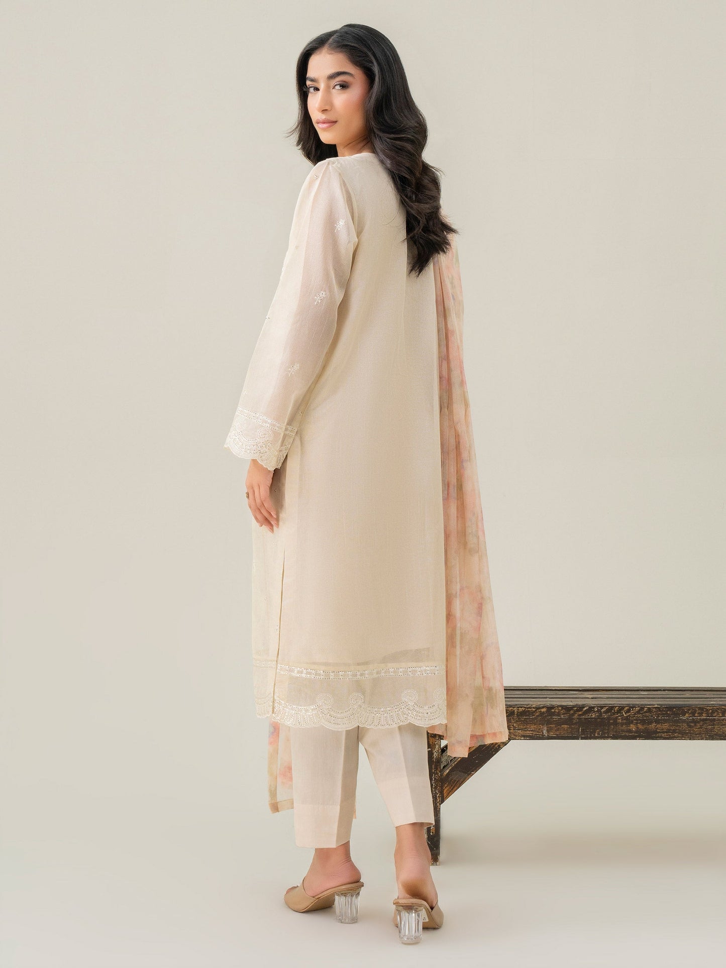 3 Piece Rajjo Net Suit-Embroidered (Pret)