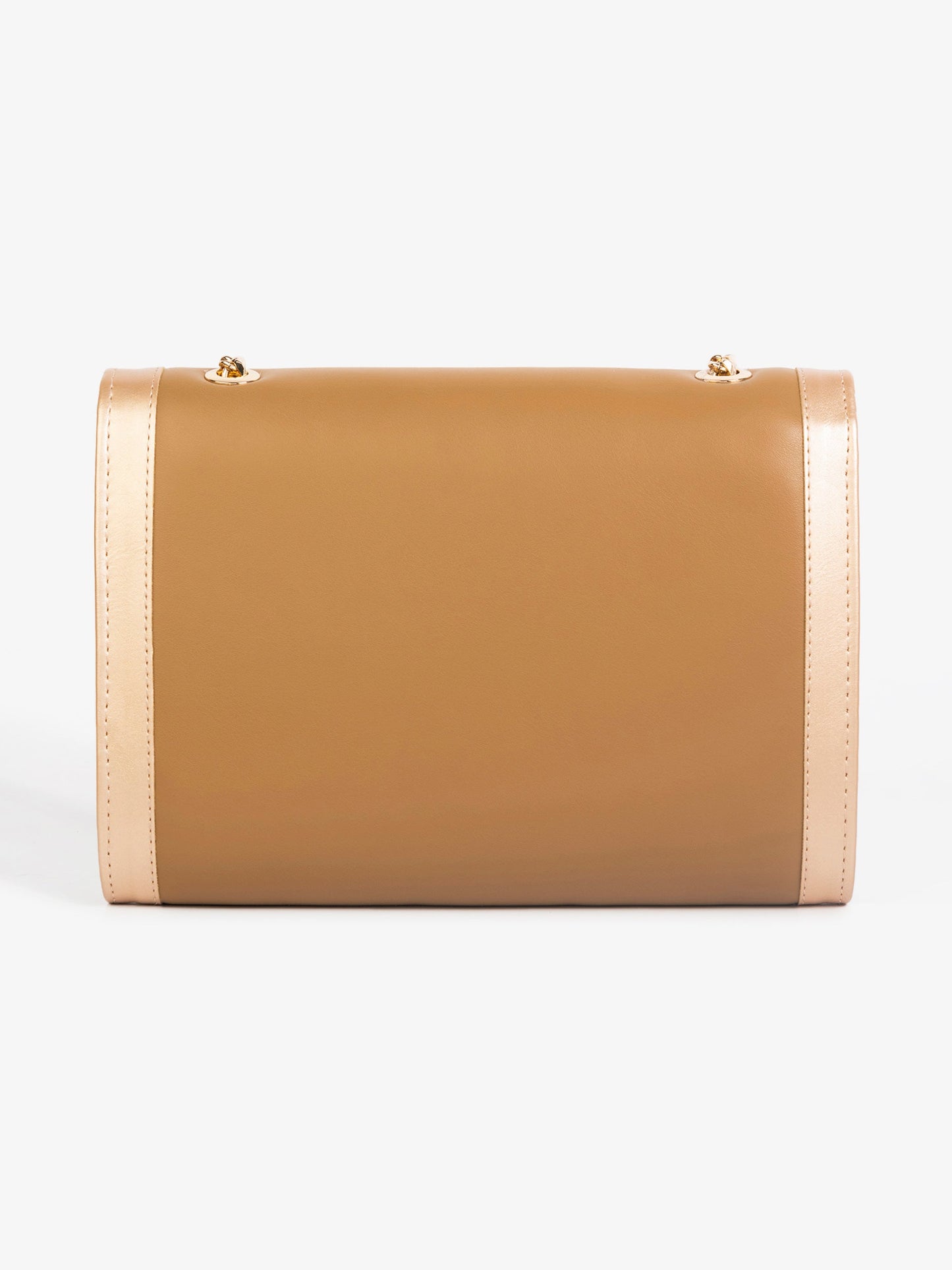 Two-toned clutch