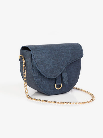 Curved flap bag