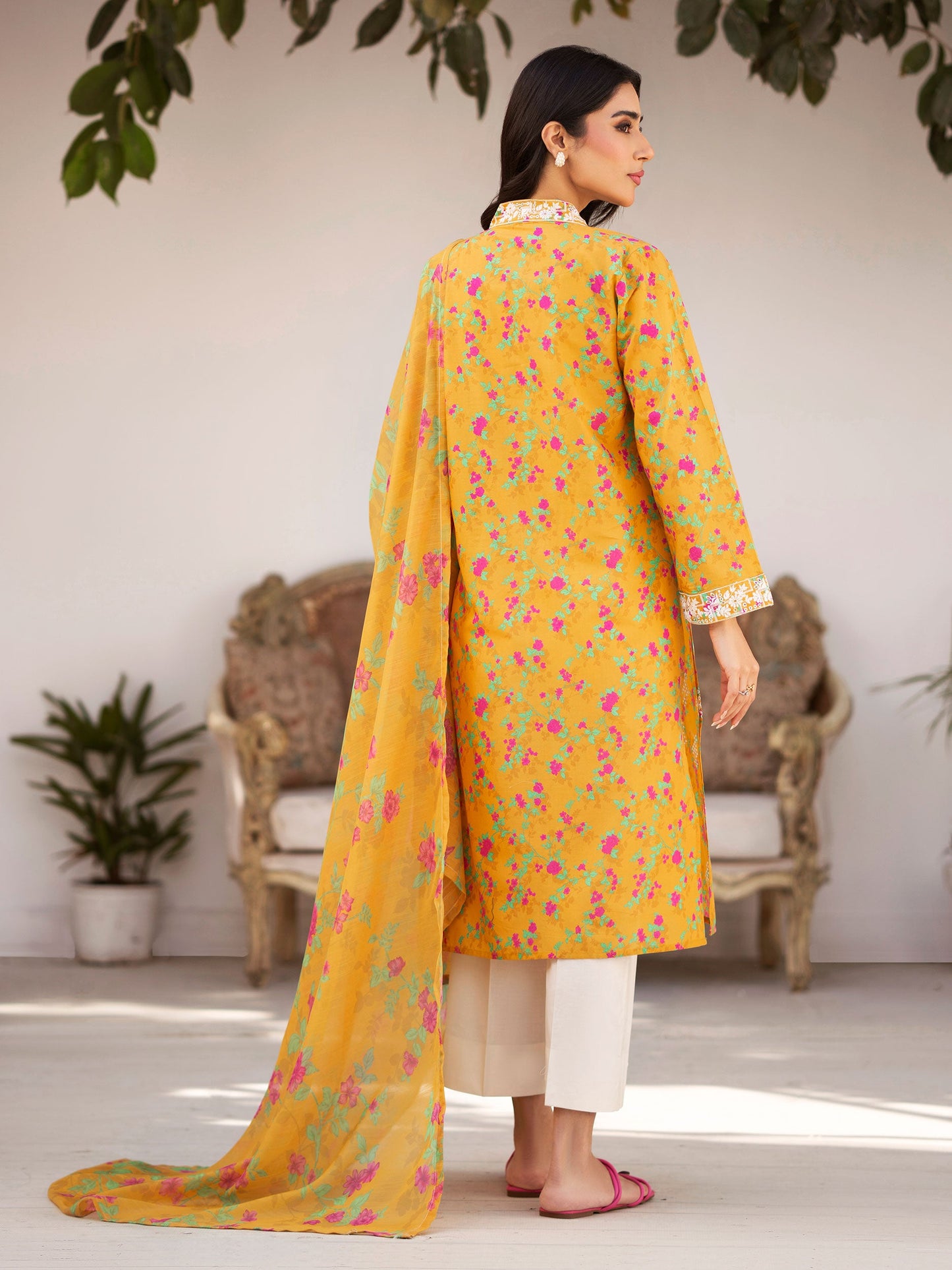 2 Piece Lawn Suit-Embroidered (Unstitched)