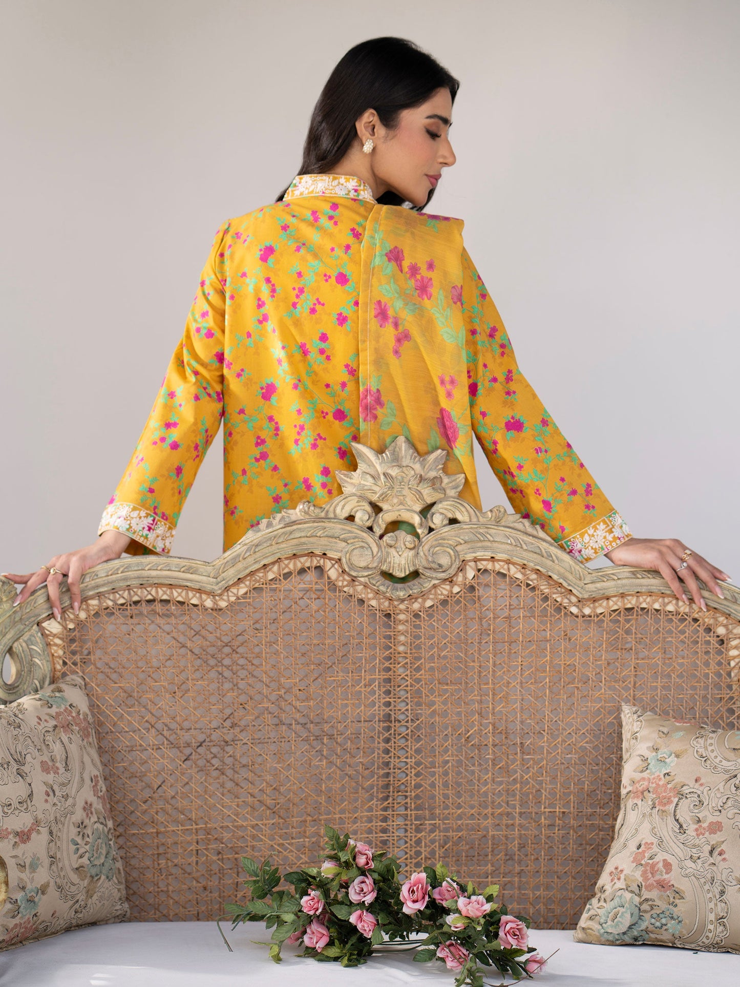 2 Piece Lawn Suit-Embroidered (Unstitched)