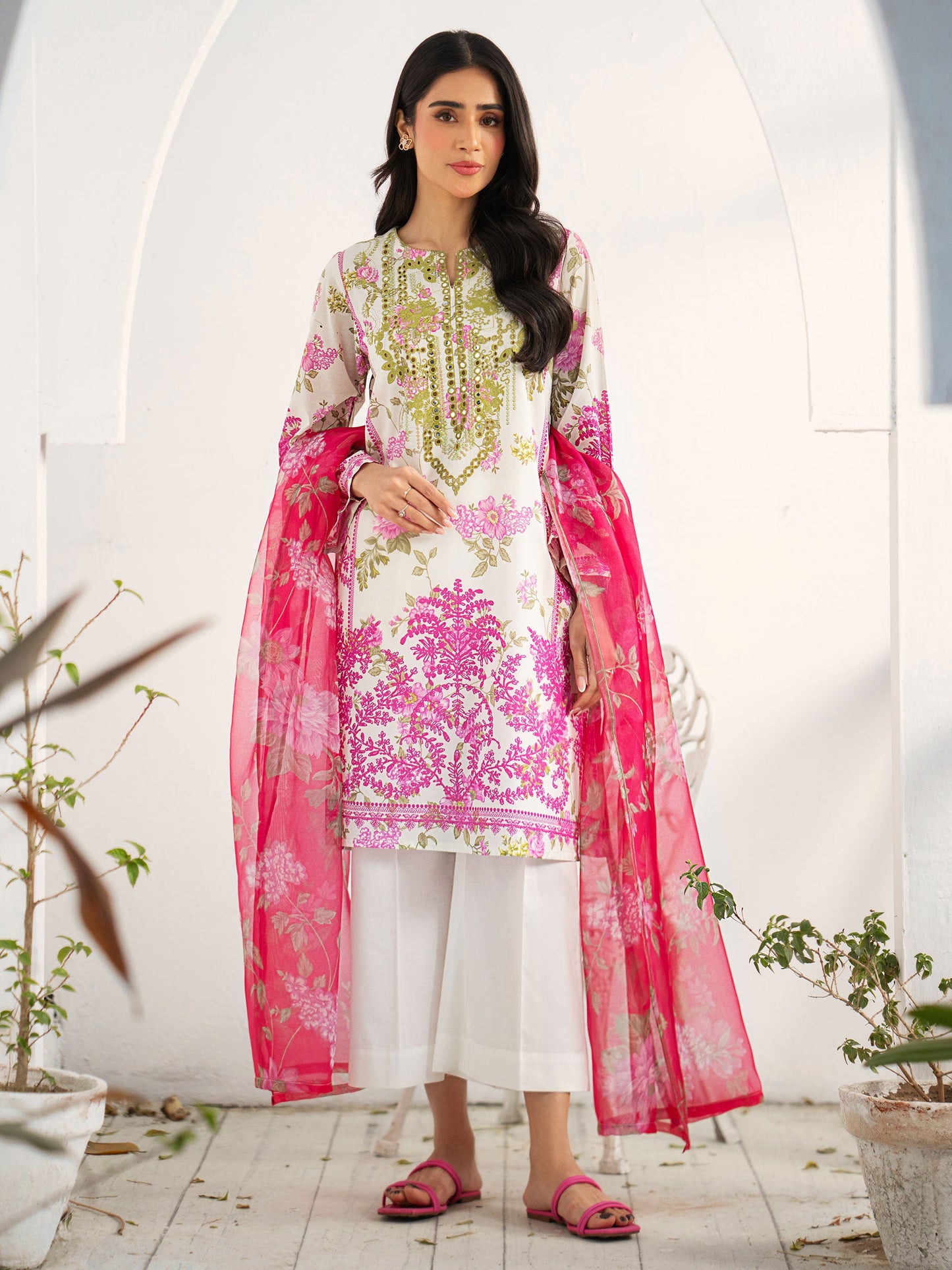 3 Piece Lawn Suit-Embroidered (Unstitched)