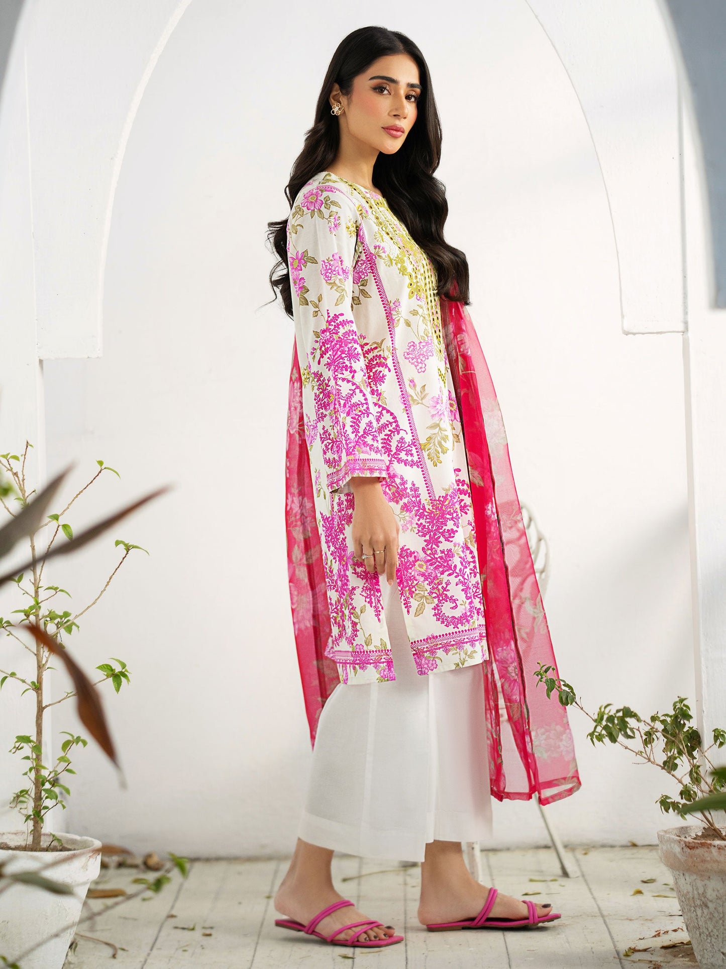 3 Piece Lawn Suit-Embroidered (Unstitched)