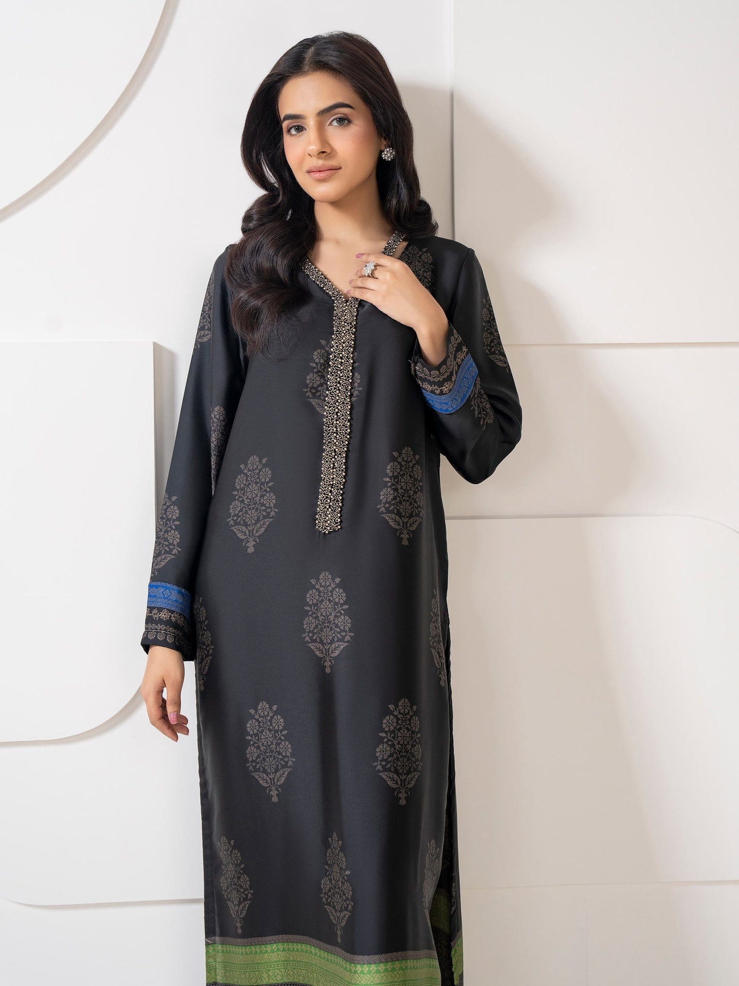 2 Piece Silk Suit-Embroidered (Pret)