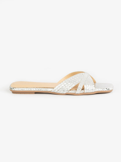 Snake-Textured Flats