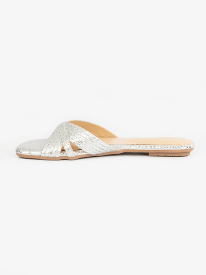 Snake-Textured Flats
