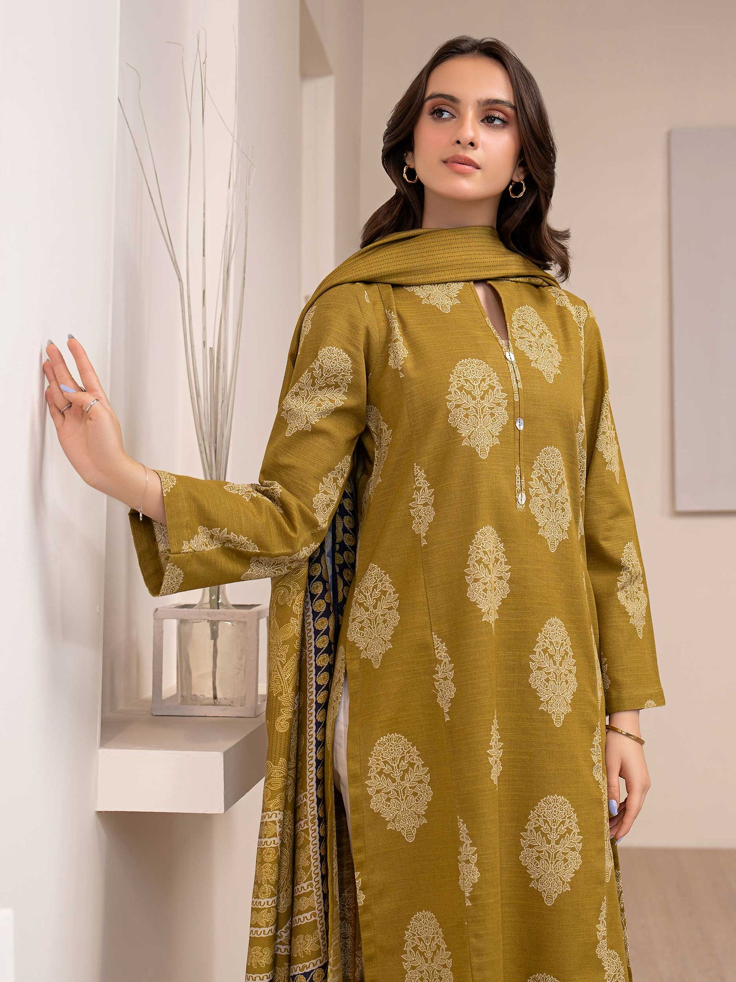 2 Piece Khaddar Suit-Printed (Unstitched)