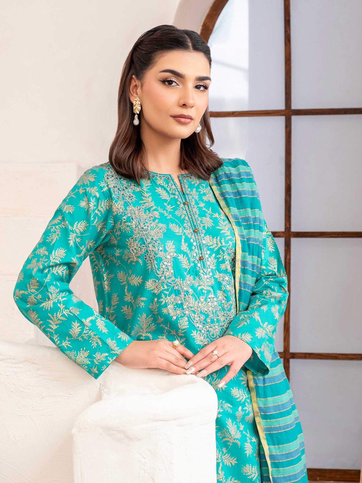 3 Piece Lawn Suit-Embroidered (Unstitched)