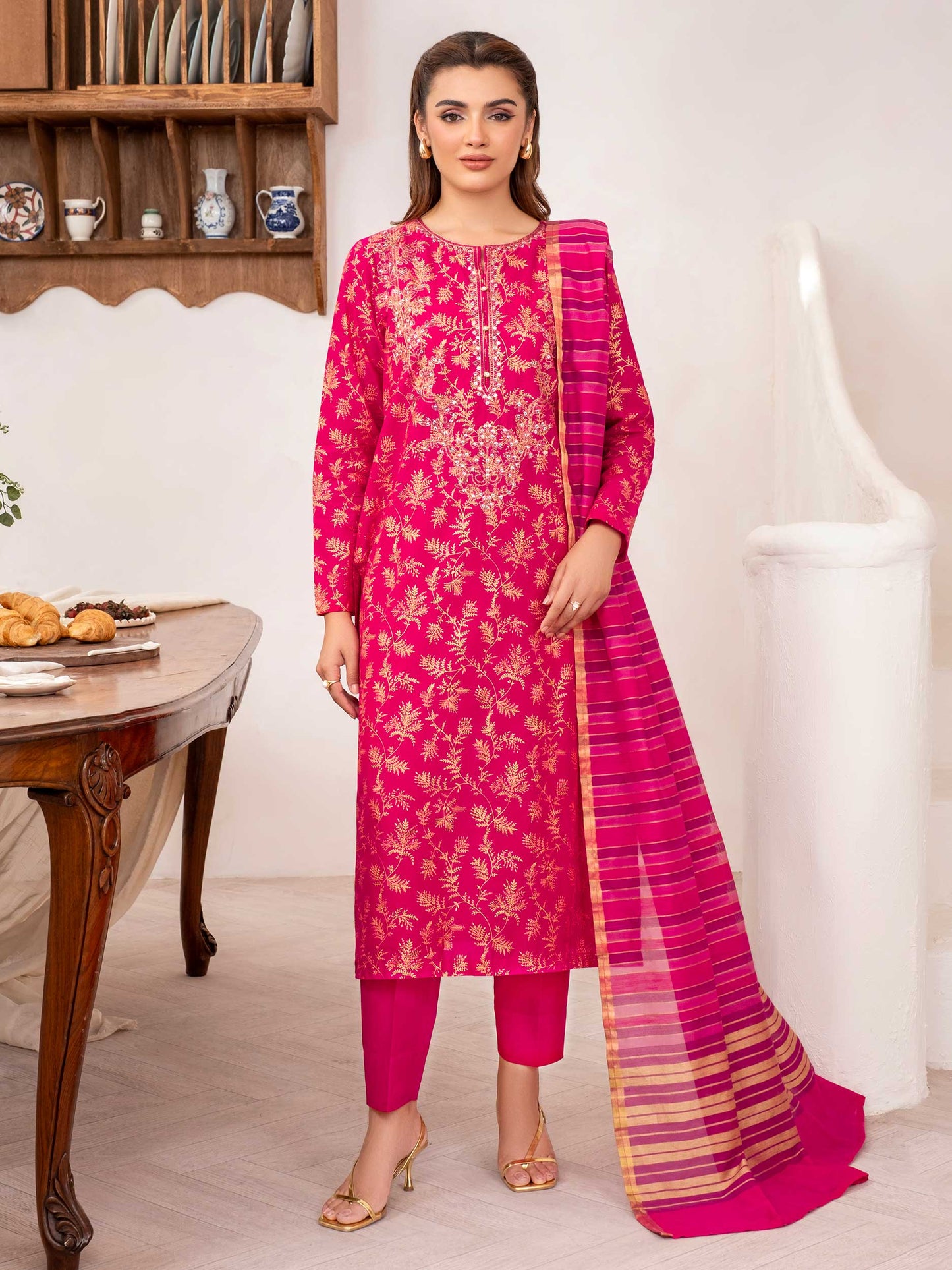 3 Piece Lawn Suit-Embroidered (Unstitched)