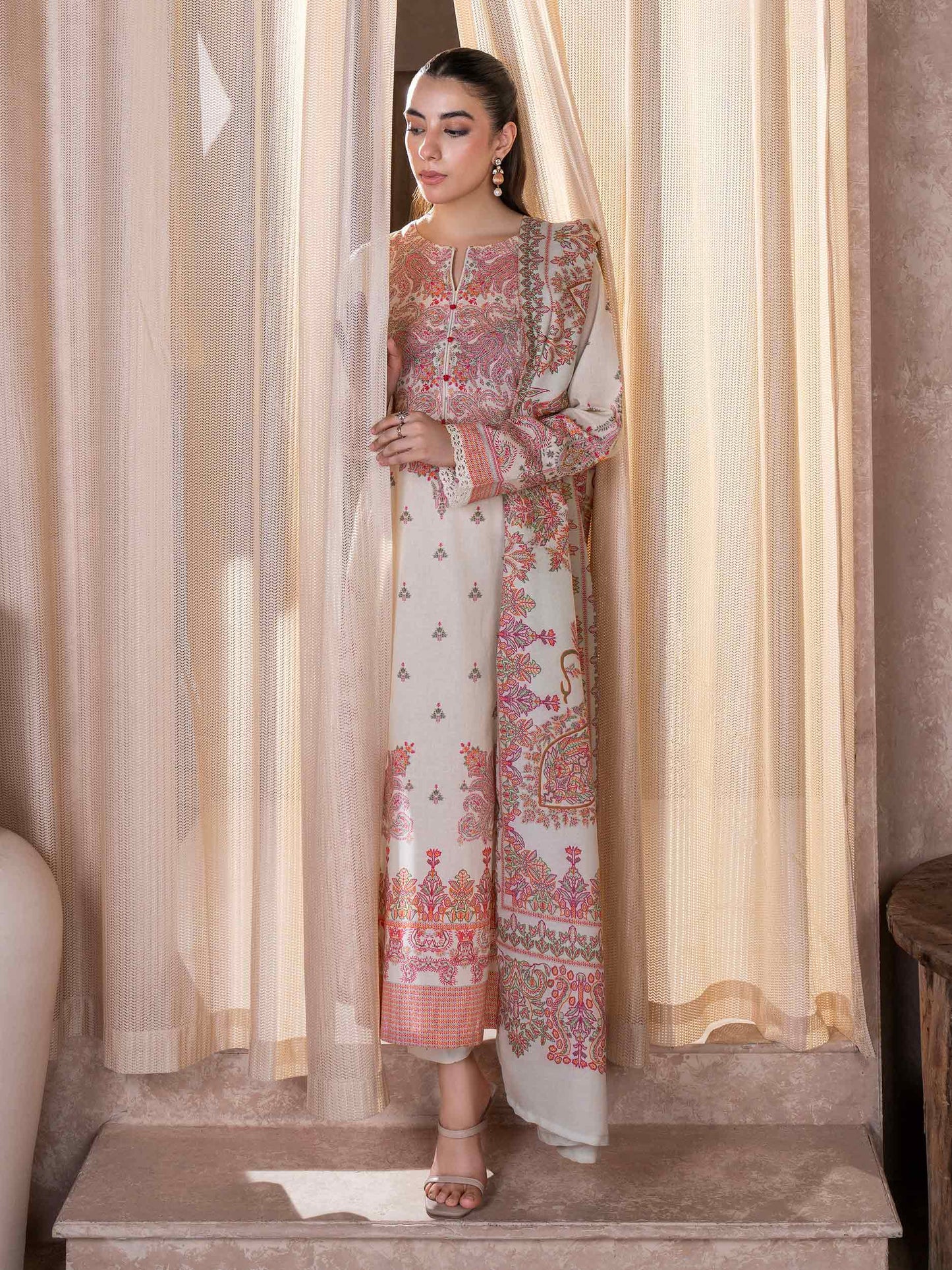 3 Piece Khaddar Suit-Paste Print (Unstitched)
