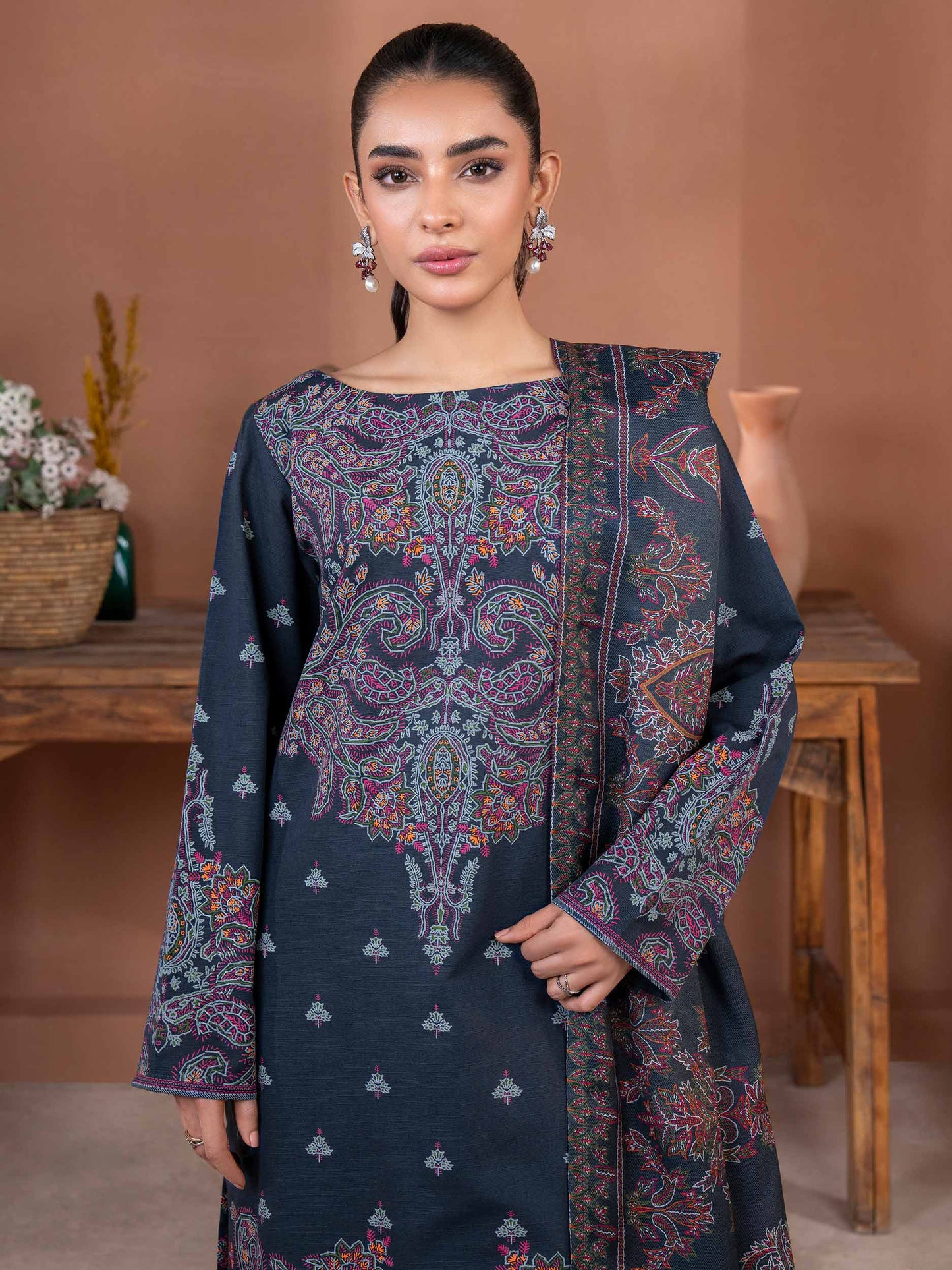 3 Piece Khaddar Suit-Paste Print (Unstitched)