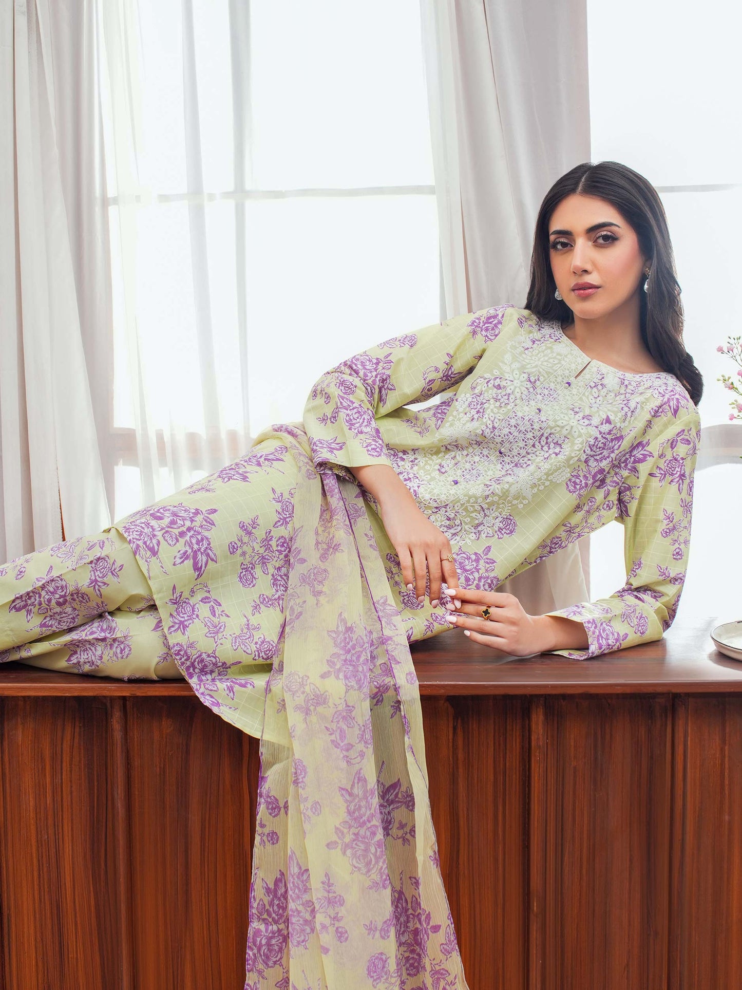 3 Piece Lawn Suit-Embroidered (Unstitched)