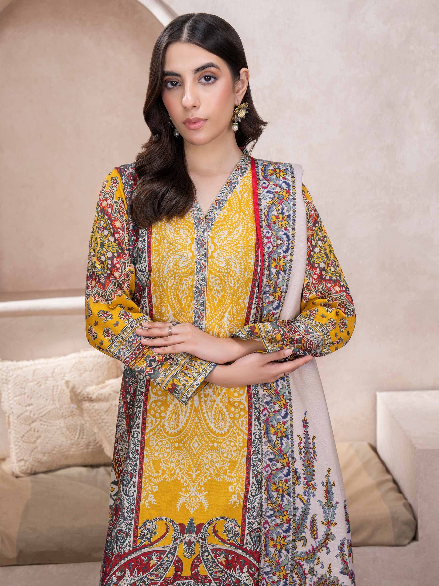 3 Piece Khaddar Suit-Printed (Unstitched)