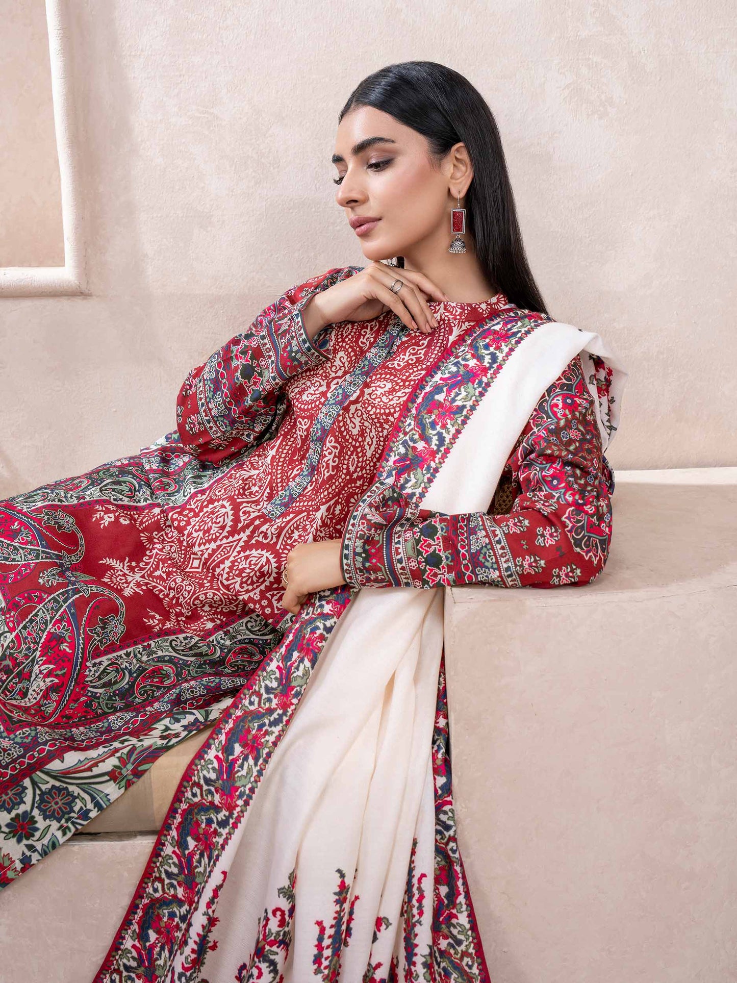 3 Piece Khaddar Suit-Printed (Unstitched)