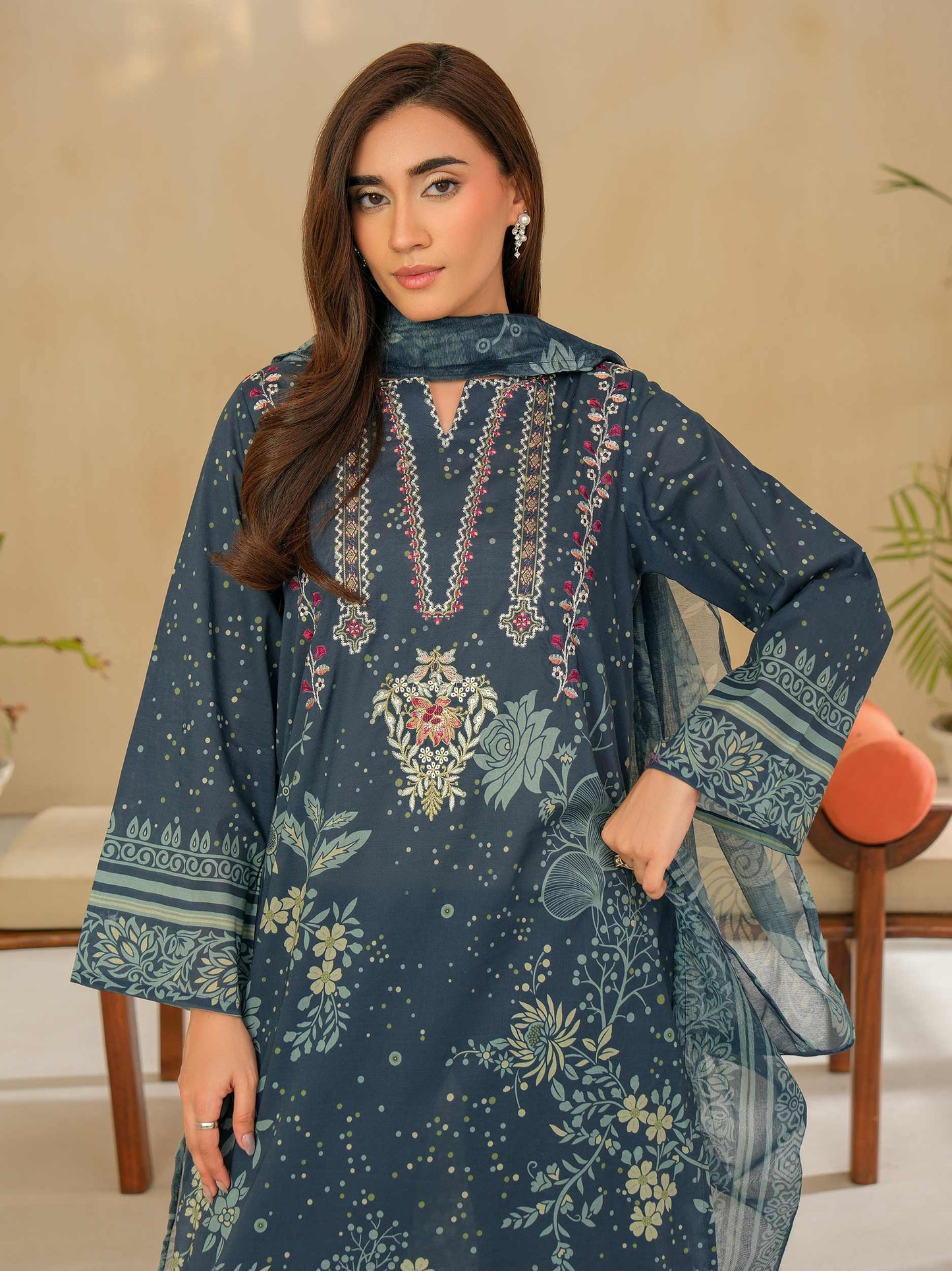 3 Piece Lawn Suit-Embroidered (Unstitched)