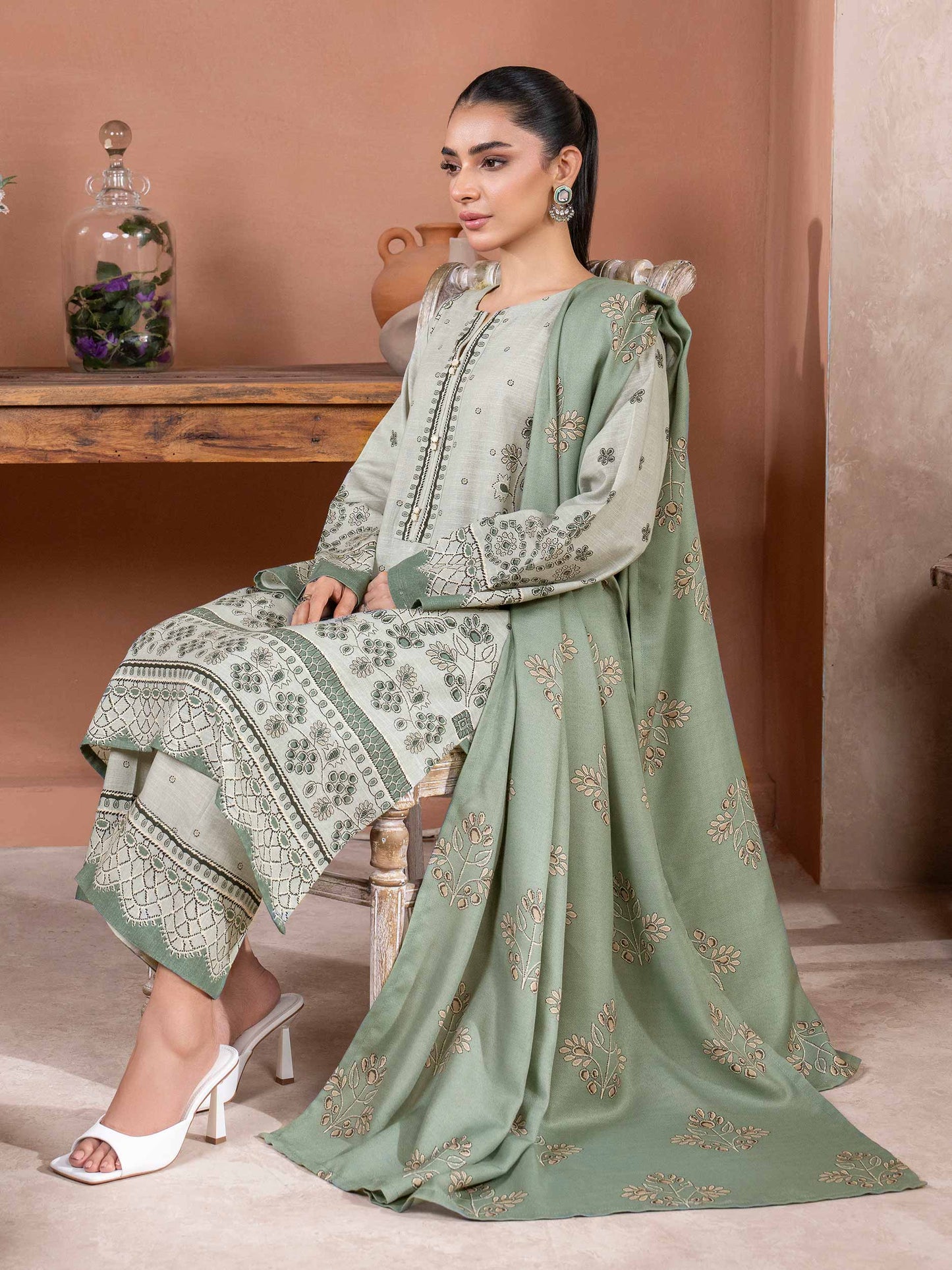 3 Piece Khaddar Suit-Printed (Unstitched)