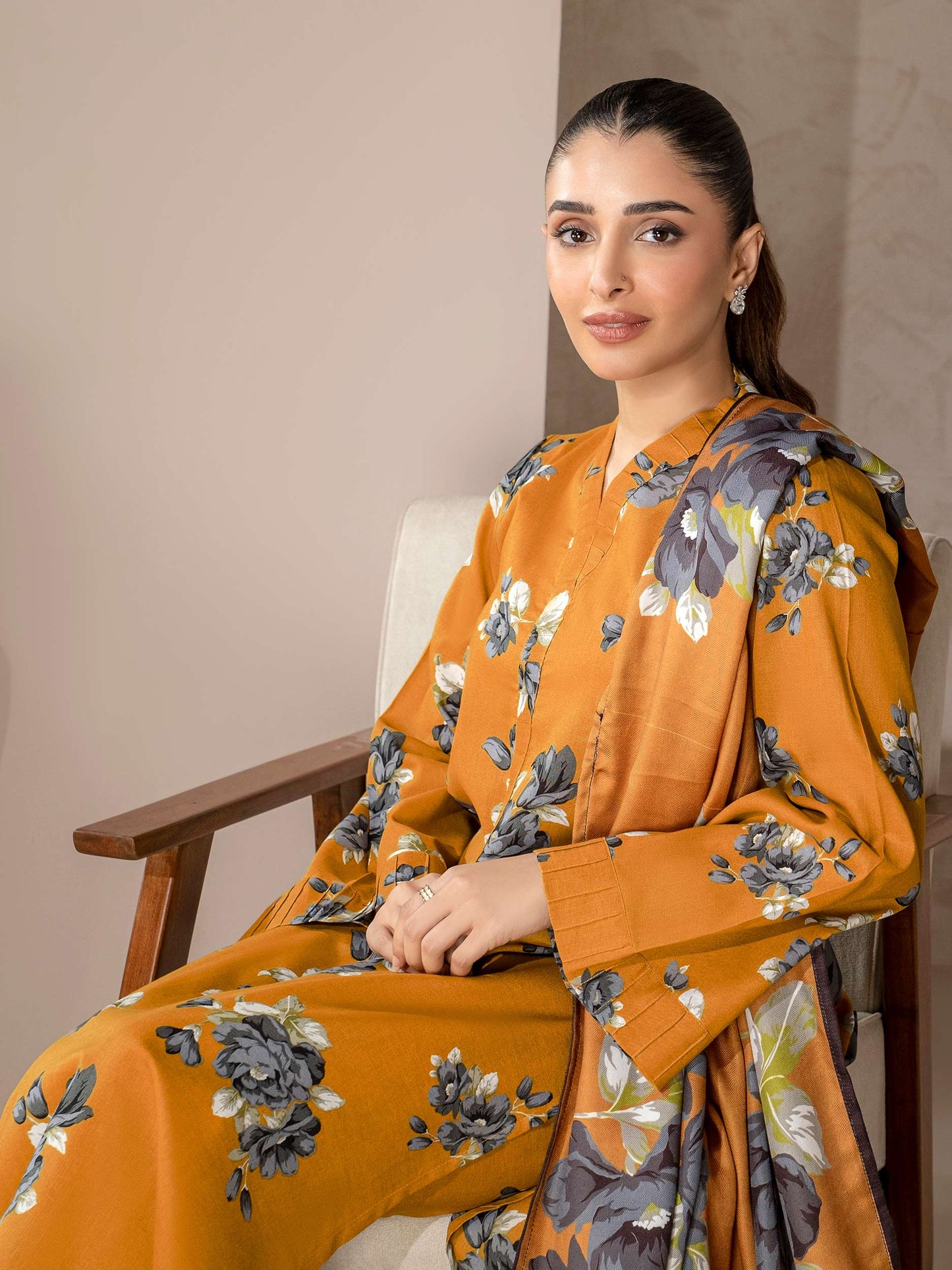 3 Piece Khaddar Suit-Printed (Unstitched)