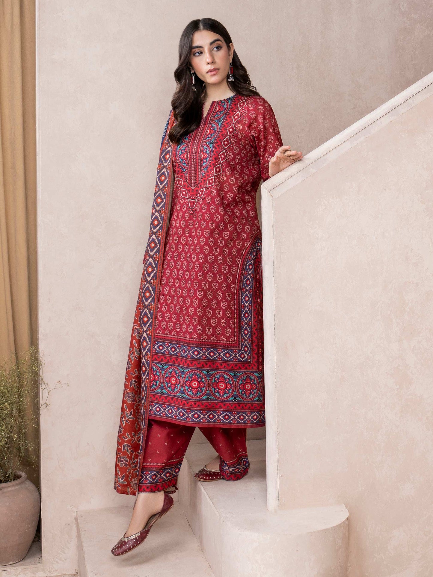 3 Piece Khaddar Suit-Printed (Unstitched)