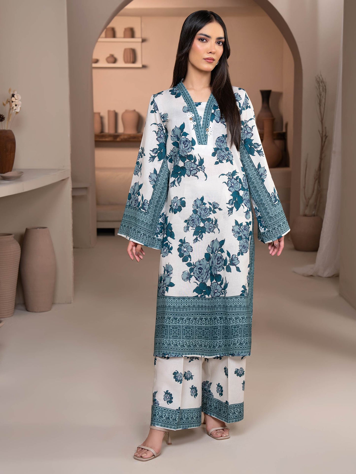 2 Piece Khaddar Suit-Printed (Unstitched)