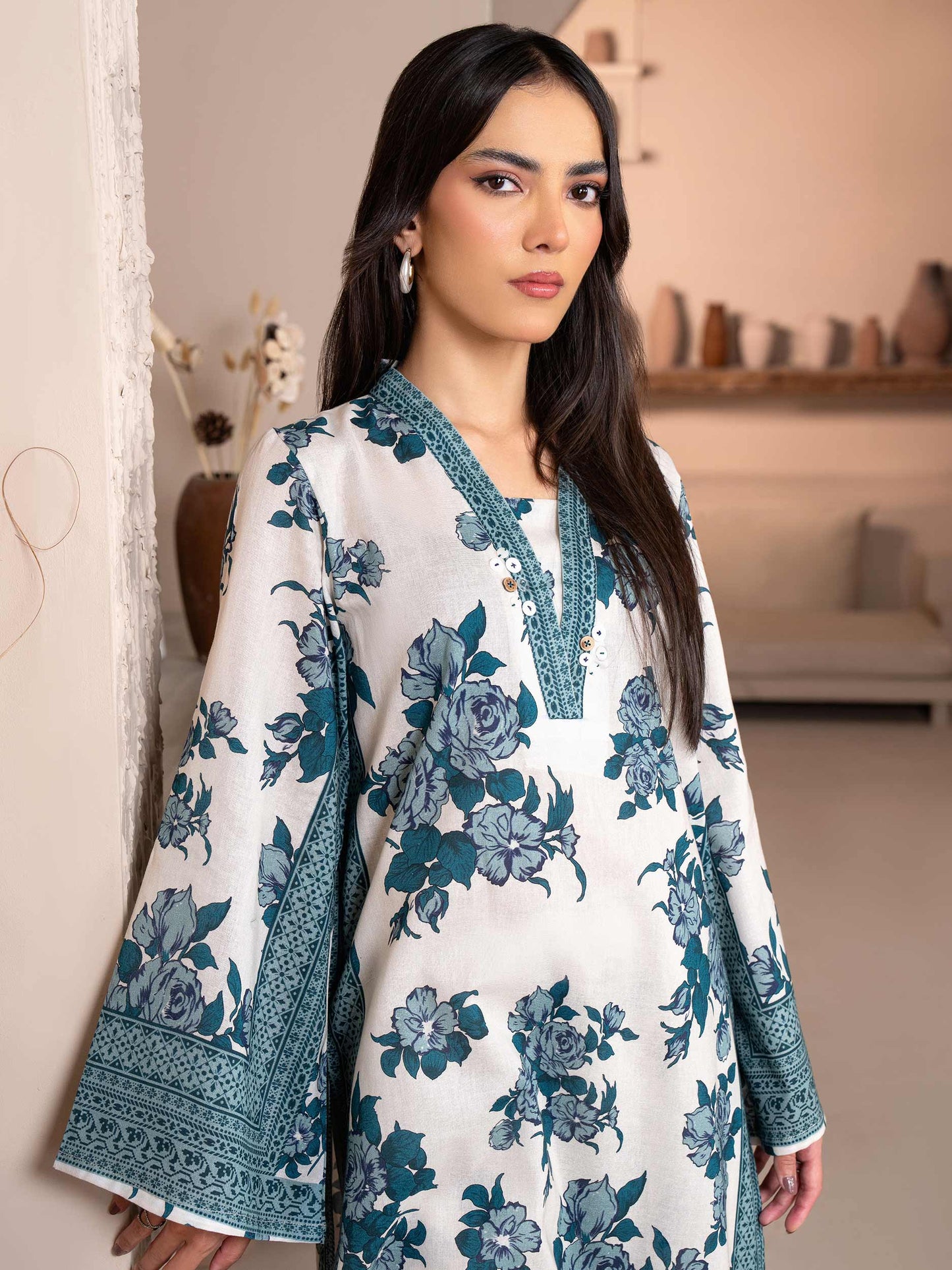 2 Piece Khaddar Suit-Printed (Unstitched)