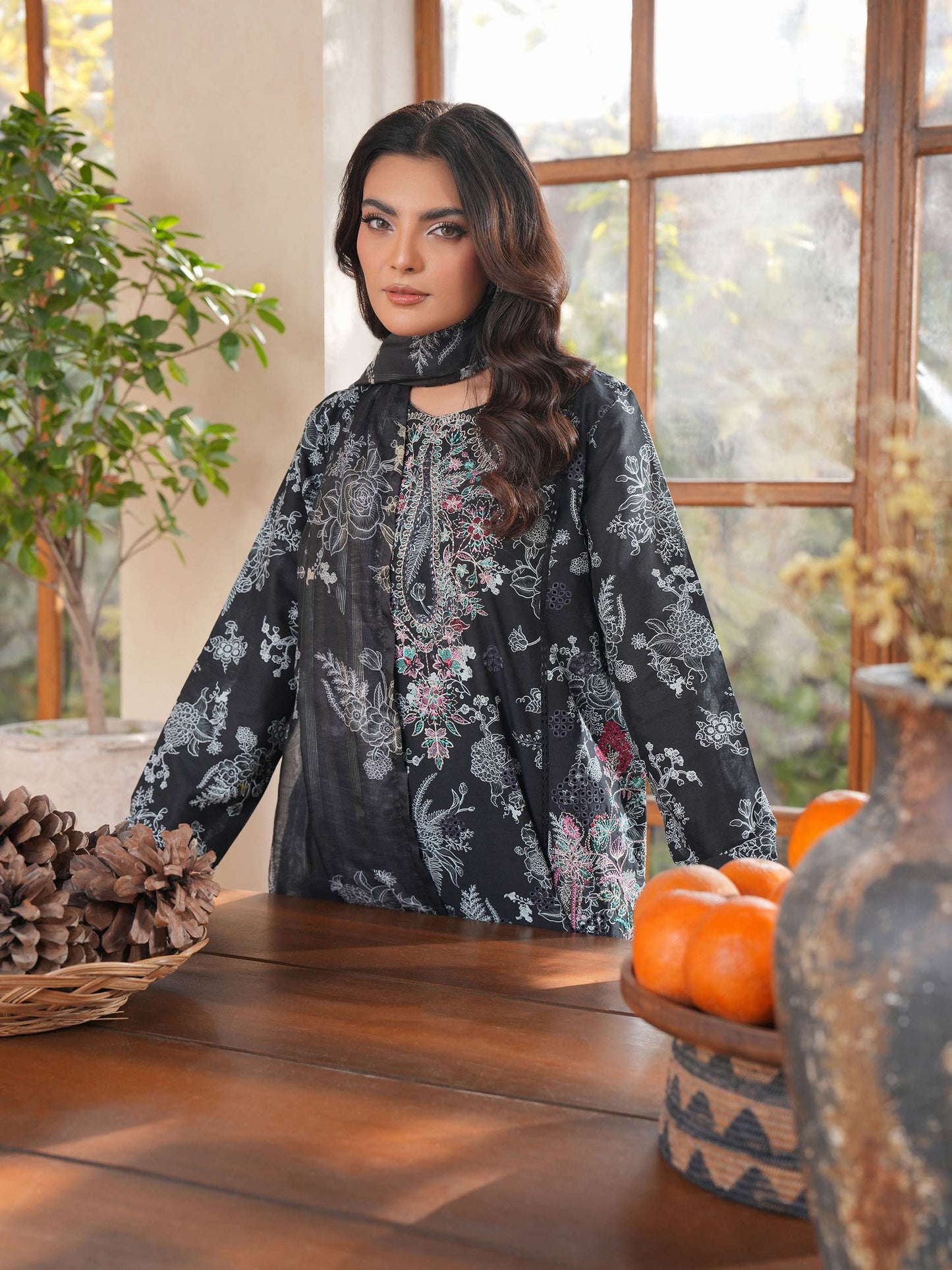 3 Piece Lawn Suit-Embroidered (Unstitched)
