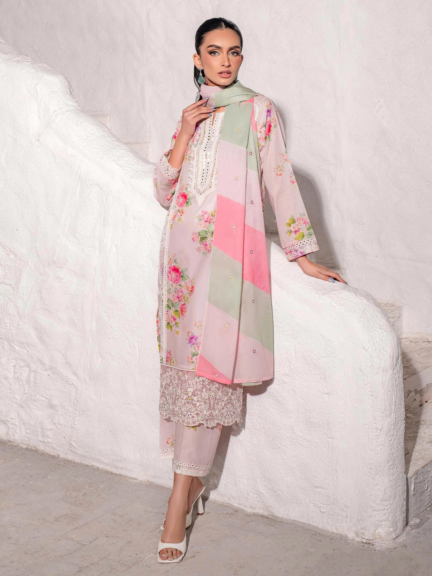 3 Piece Lawn Suit-Embroidered (Unstitched)