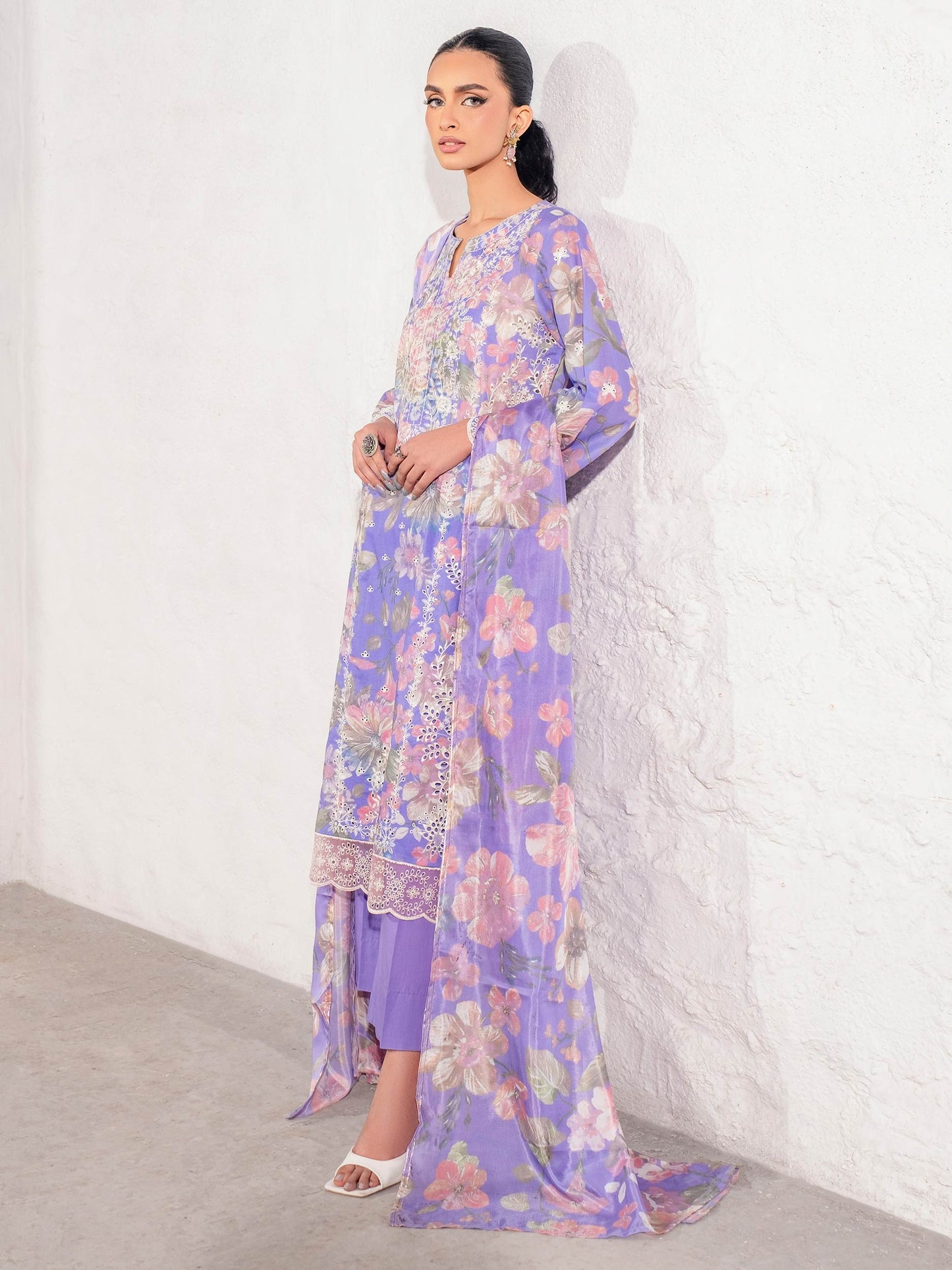 3 Piece Lawn Suit-Embroidered (Unstitched)