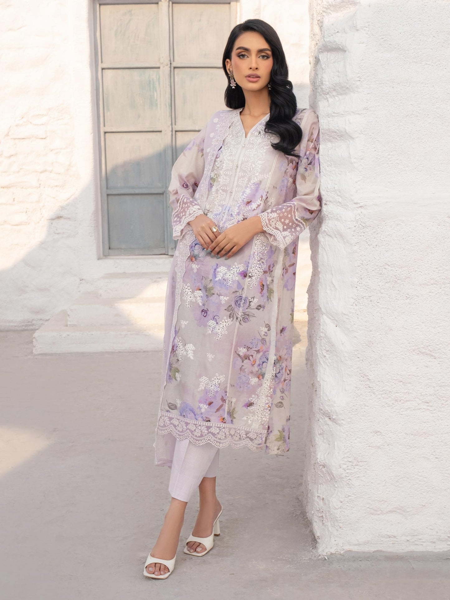 3 Piece Lawn Suit-Embroidered (Unstitched)