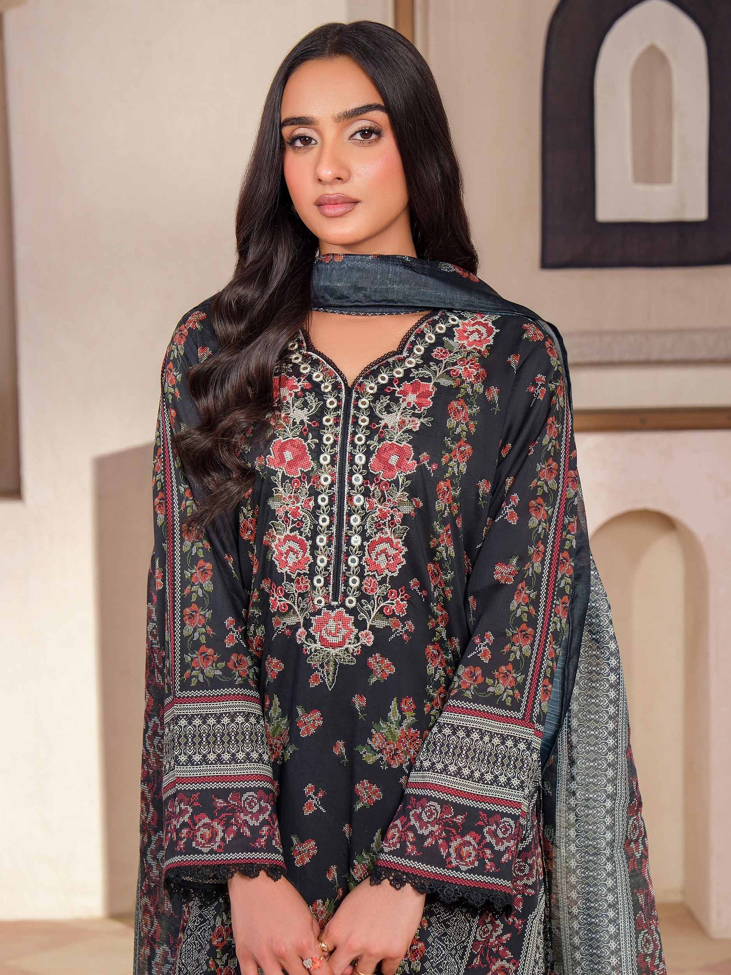 3 Piece Lawn Suit-Embroidered (Unstitched)