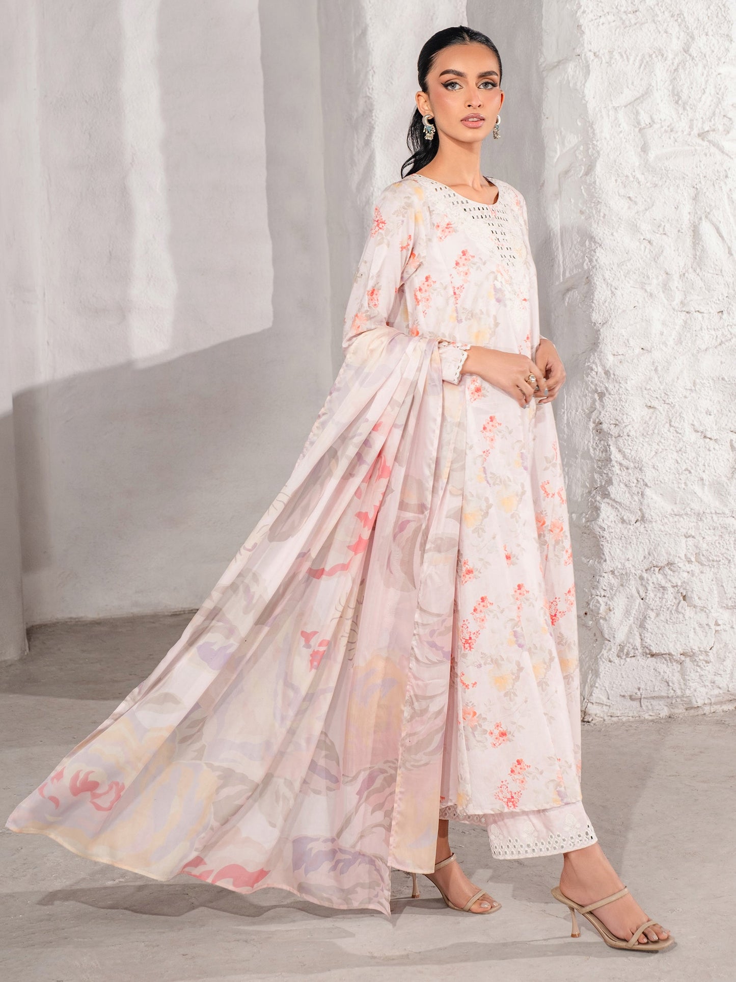 3 Piece Lawn Suit-Embroidered (Unstitched)
