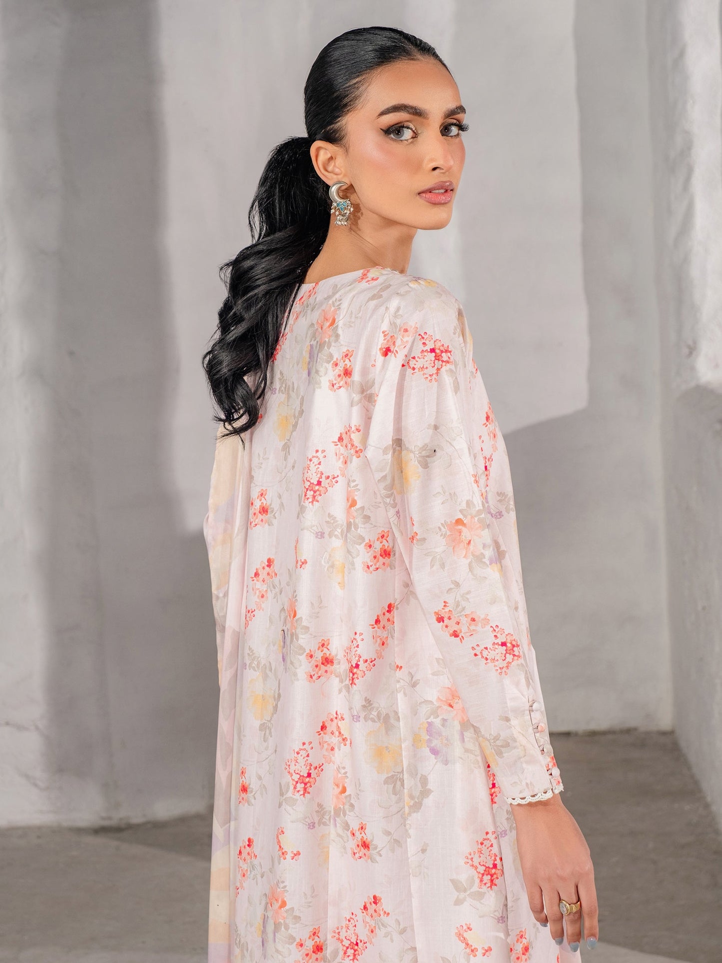 3 Piece Lawn Suit-Embroidered (Unstitched)