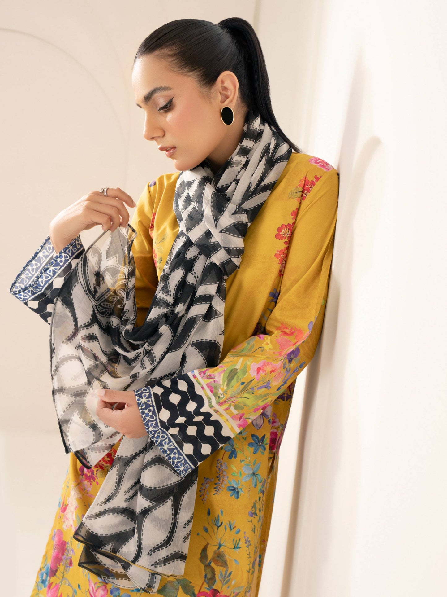 3 Piece Lawn Suit-Printed (Unstitched)