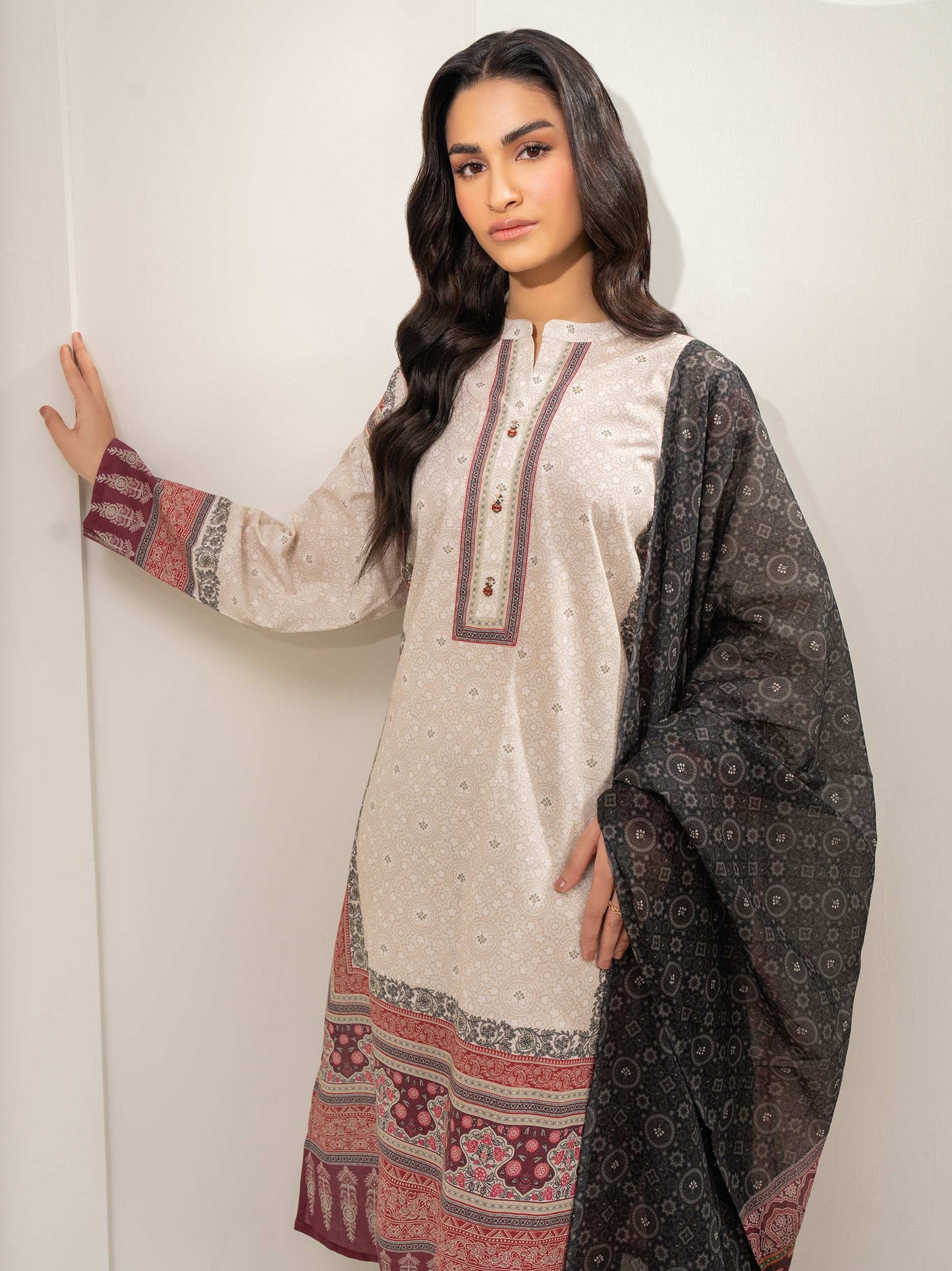 3 Piece Lawn Suit-Printed (Unstitched)
