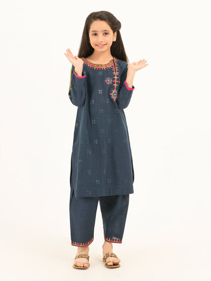 2 Piece Khaddar Suit-Embroidered (Pret)